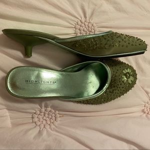 NWOT Highlights Slip On Heels